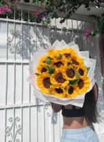12 girasoles amarillos
