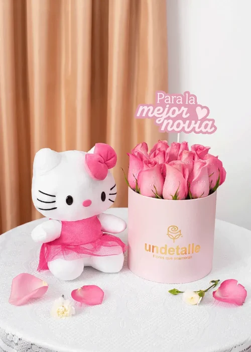 arreglo-de-rosas-con-peluche-de-hello-kitty