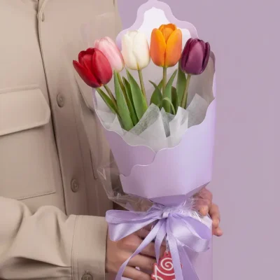 ramo-de-5-tulipanes-variados ramo-de-5-tulipanes-variados